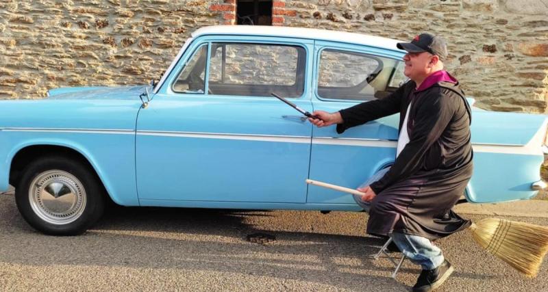  - Son fils est fan d'Harry Potter, son père lui offre le même modèle de voiture que dans le deuxième film