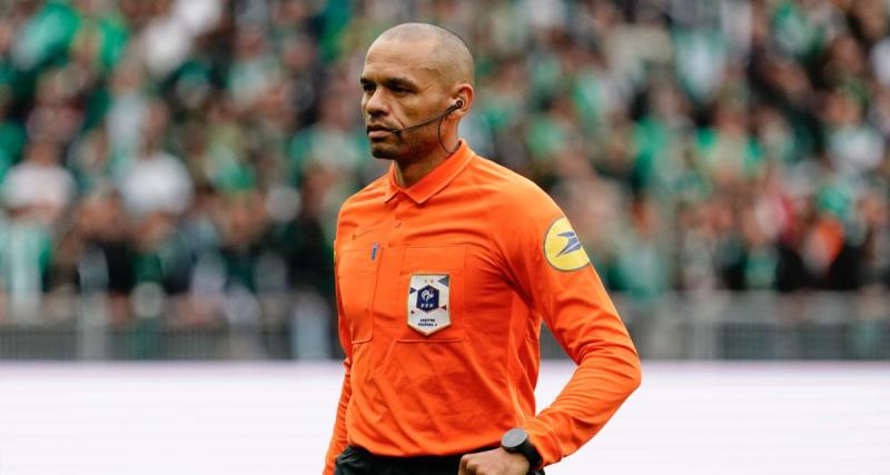  - Ligue 2 : Les arbitres de la J15 dévoilés
