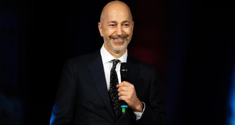  - Le PDG du Milan AC va quitter le club 