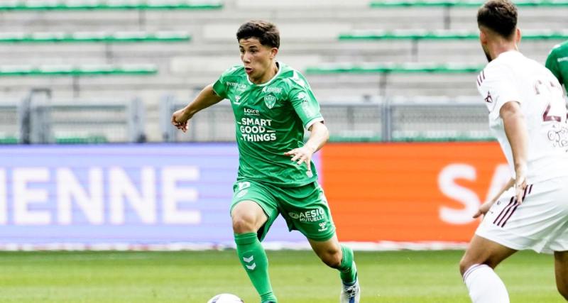  - ASSE : Bouchouari a un pilier dans le vestiaire et laisse un message aux supporters 