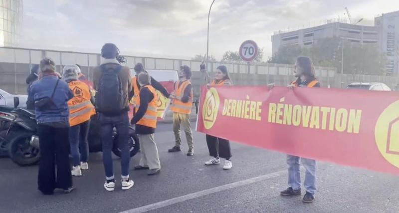  - Une dizaine de militants écologistes bloquent le périph’ en quelques secondes et cela pendant 30 minutes