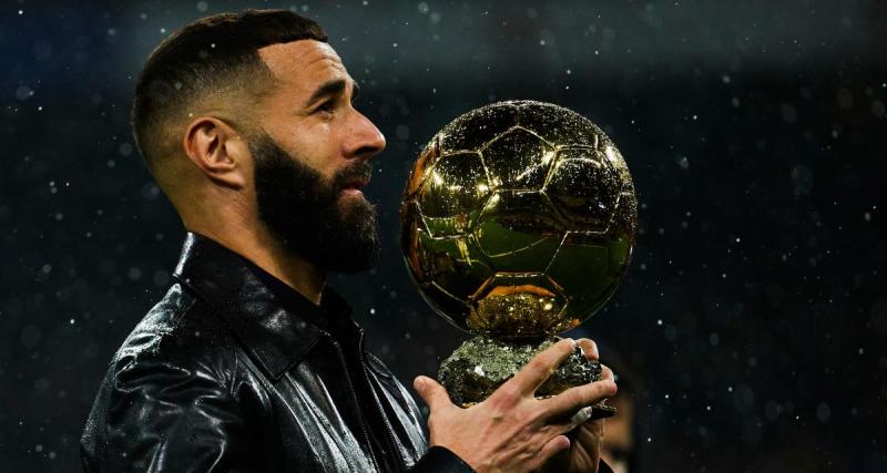  - Karim Benzema présente son Ballon d’Or au peuple lyonnais