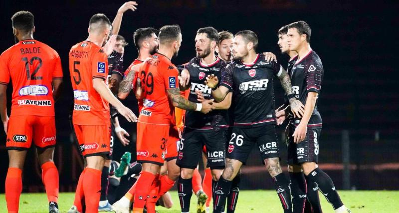  - L2 (J15) : Laval mène à 9, Bordeaux surpris, Sochaux en profite, Metz domine Paris… 