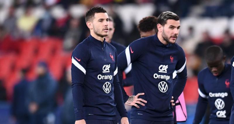  - Équipe de France : axe gauche, couloir gauche, Hernandez, Deschamps livre les clefs de sa défense