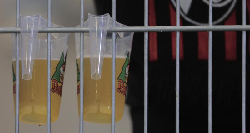  - Coupe du monde : la vente d'alcool interdite, un sponsor déjà amer