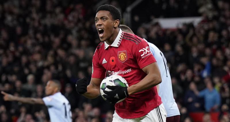  - Manchester United : Martial s'excuse après un accrochage avec un jeune du centre