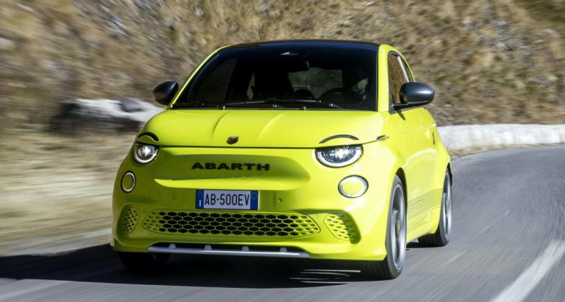  - Abarth 500e (2023) : la bombinette est de retour en électrique, elle dévoile sa puissance et ses performances