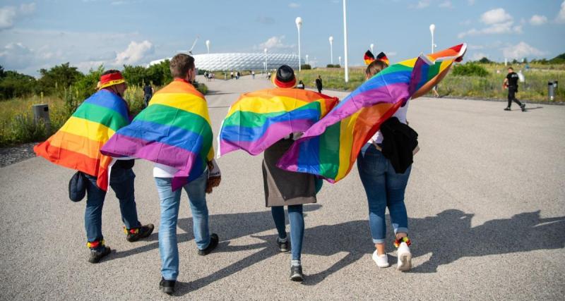  - Coupe du Monde 2022 : La FIFA autorise finalement les couleurs arc-en-ciel dans les stades