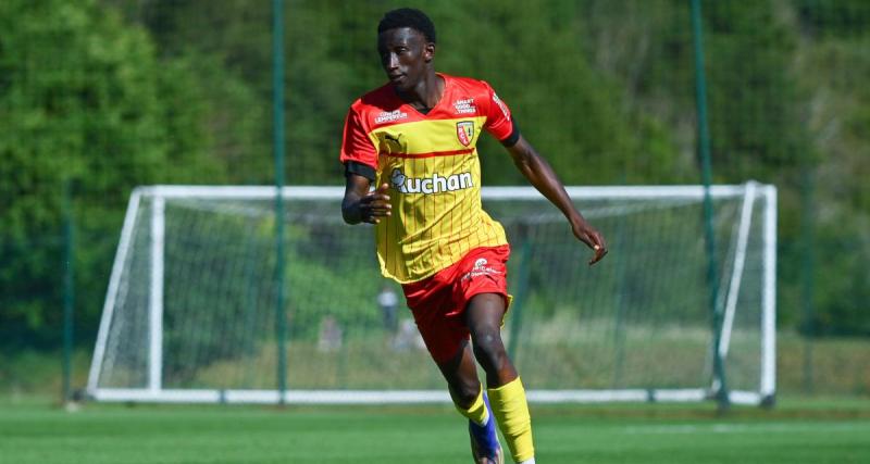  - Lens : un jeune lensois passe pro (off)
