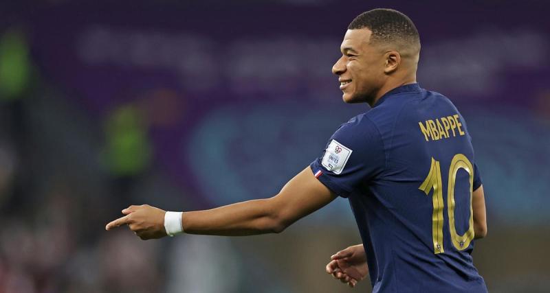  - Équipe de France : quand Mbappé rencontre… un mini Mbappé ! 
