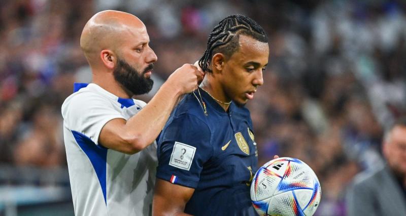  - Equipe de France : le match contre la Pologne interrompu à cause des chaines de Koundé !