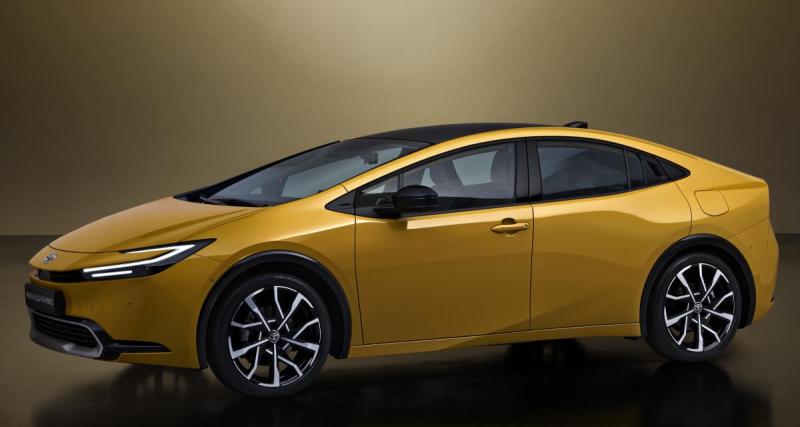  - La nouvelle Toyota Prius hybride rechargeable se montre en détail, on connaît son autonomie