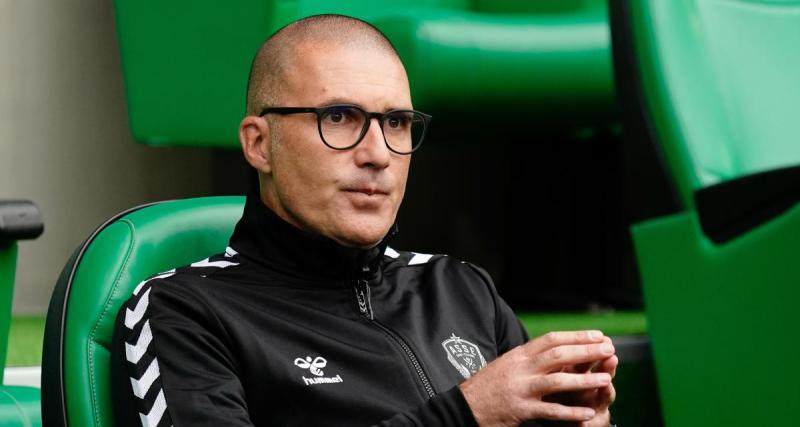  - ASSE - Mercato : un ancien reconverti piston droit offre ses services à Batlles