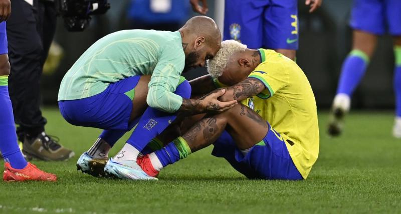  - Brésil : après la terrible élimination, Dani Alves demande à Neymar de ne pas prendre sa retraite