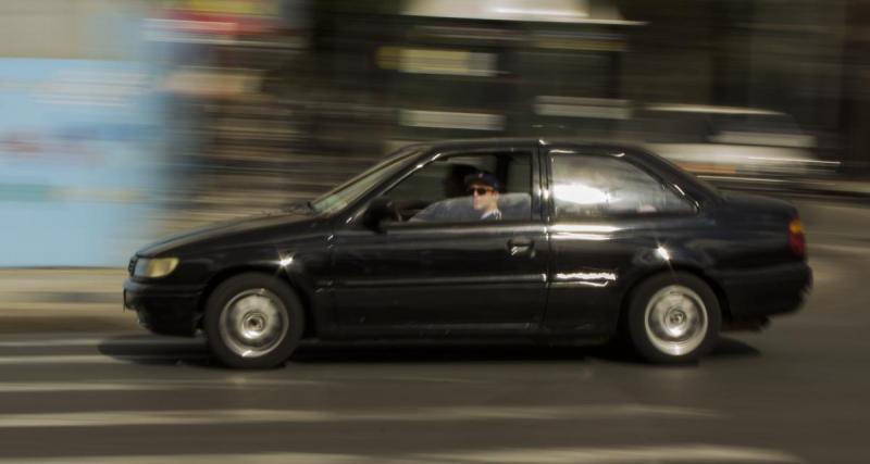  - Course-poursuite avec la police, tout ça à cause d’un permis de conduire suspendu