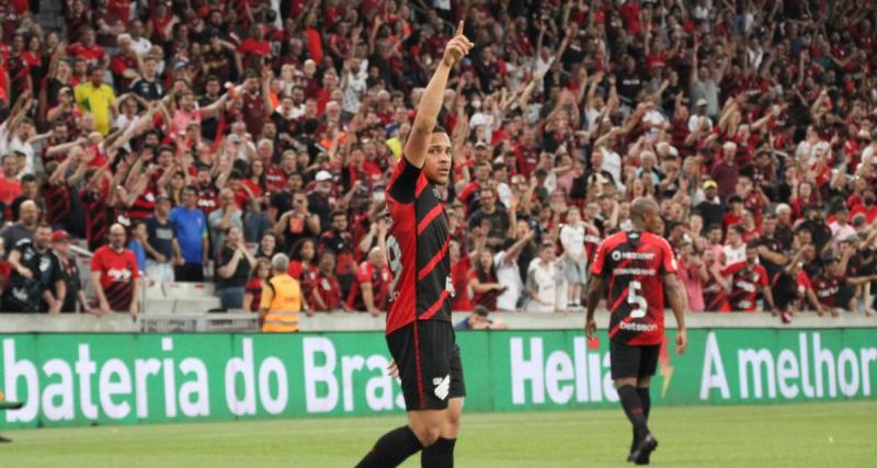  - Real Madrid, Barça, PSG : après Endrick, nouvelle bataille entre les grands d’Europe pour un crack brésilien ! 