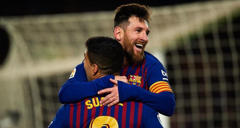  - Argentine - France : Luis Suarez congratule son ami Lionel Messi