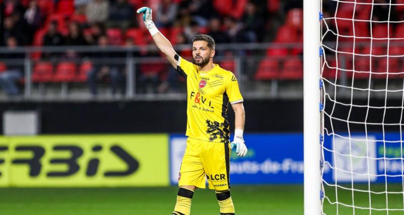  - Ligue 2 : Larsonneur veut rejoindre l’ASSE mais Valenciennes se montre gourmand 