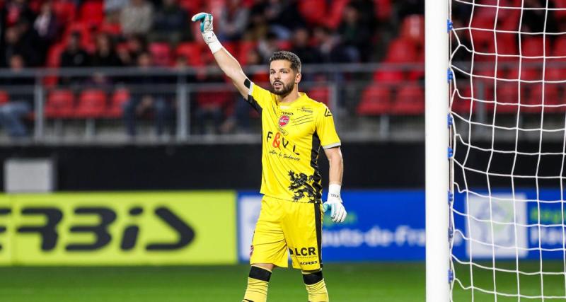  - Ligue 2 : l'ASSE sur Gautier Larsonneur 