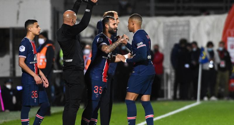  - PSG, Real Madrid – Mercato : un ancien des deux clubs en veut à Emmanuel Macron pour Mbappé
