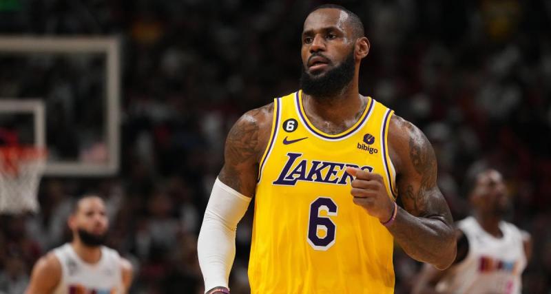  - NBA : énorme performance de LeBron James pour fêter ses 38 ans !