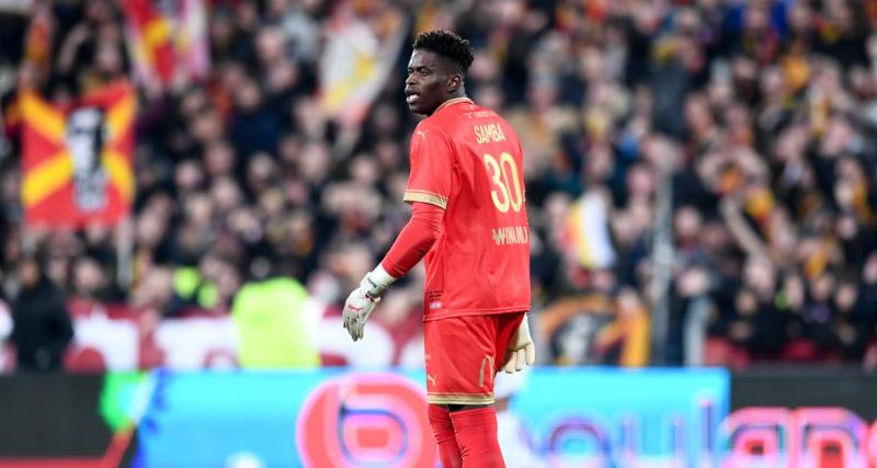  - Lens - PSG : Brice Samba savoure la victoire mais estime qu'Ekitike a commis une faute