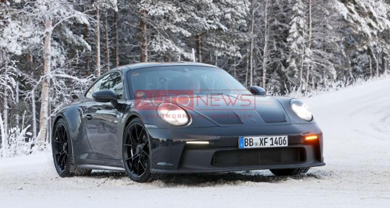  - Ce prototype de la Porsche 911 ST se laisse surprendre lors de tests hivernaux en Laponie