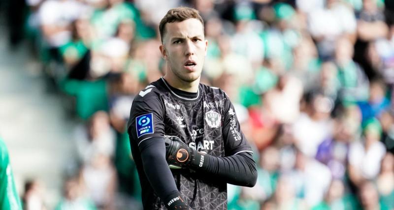  - ASSE : Larsonneur arrive, Green pourrait faire le chemin inverse
