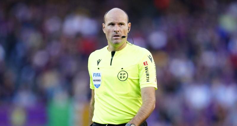  - Espagne : une figure de l’arbitrage, au cœur des polémiques, va prendre sa retraite !