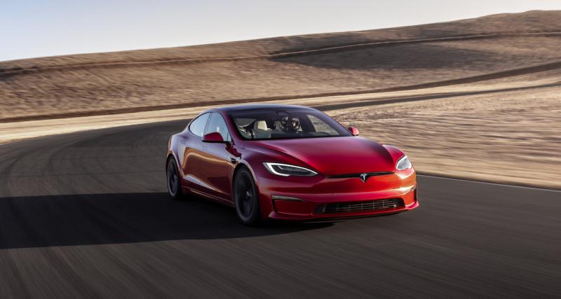  - Tesla ouvre les commandes des Model S et Model X Dual Motor et offre un volant rond