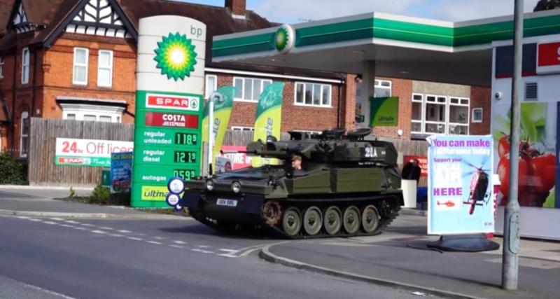  - Surprise à la station-service, le client débarque avec un tank