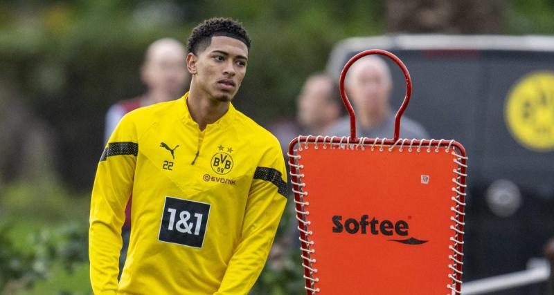 - Real Madrid : quand Bellingham signe un maillot des Merengue !