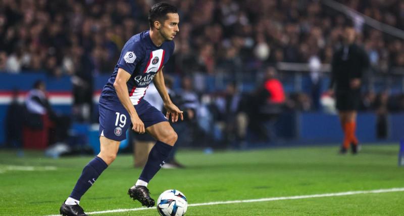  - PSG : Le départ d’un attaquant se précise 