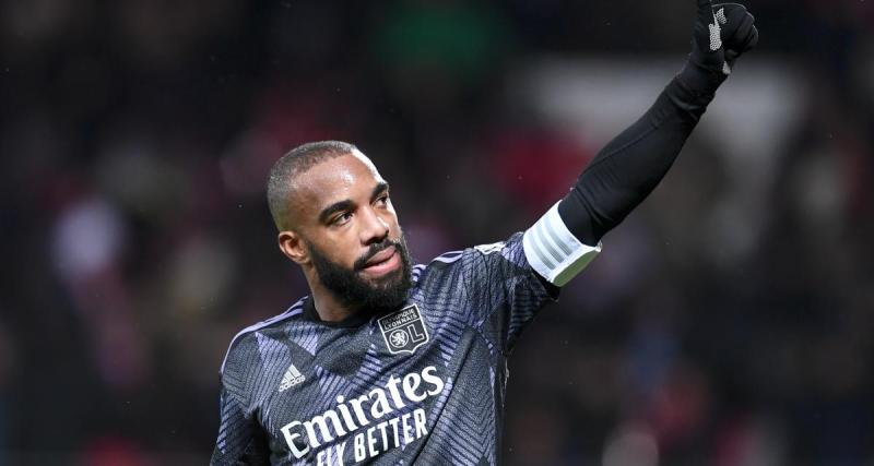  - OL :"Il ne suffit pas de gueuler dans le vestiaire", Lacazette fait le point sur son rôle de cadre