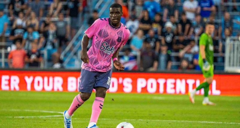  - ASSE : Niels Nkounkou débarque dans le Forez (off)