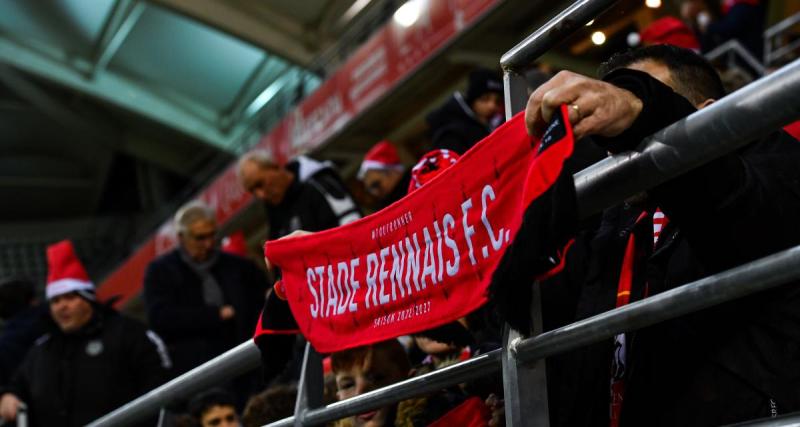  - Rennes - PSG : fumigènes, feux d'artifice... L'accueil bouillant du bus rennais !