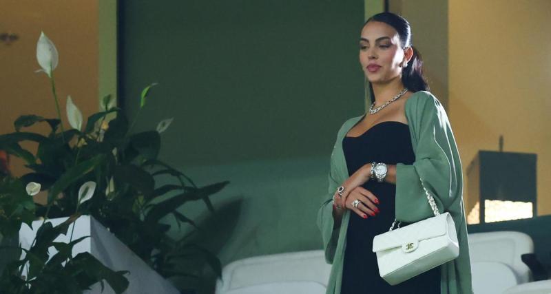  - Georgina Rodriguez affiche un nouveau style sexy et osé en Arabie saoudite 