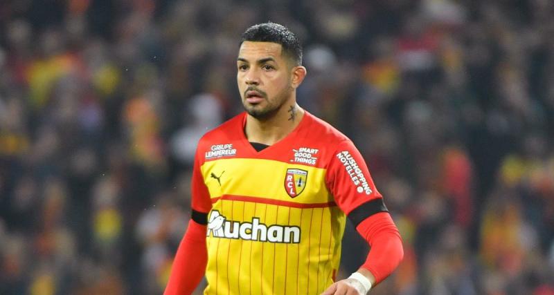  - RC Lens - Mercato : Medina prolonge... et provoque une émeute dans le vestiaire !