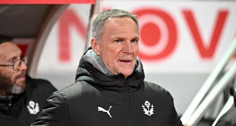  - Nancy : sur un siège éjectable, Albert Cartier soutenu par ses joueurs