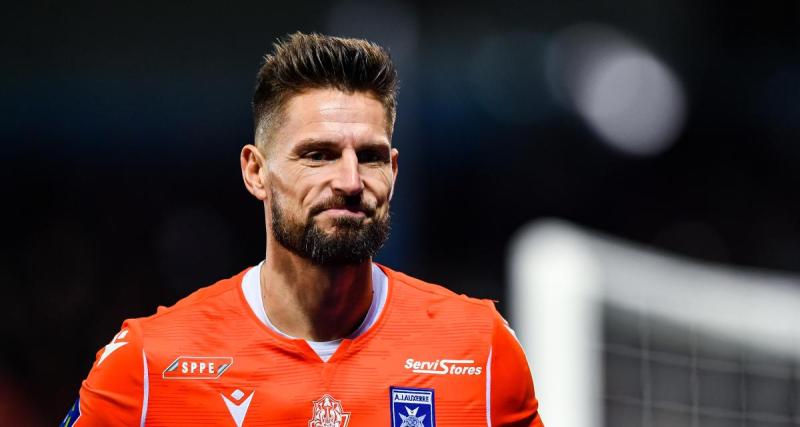  - LOSC - Mercato : les premiers mots de Costil après sa signature