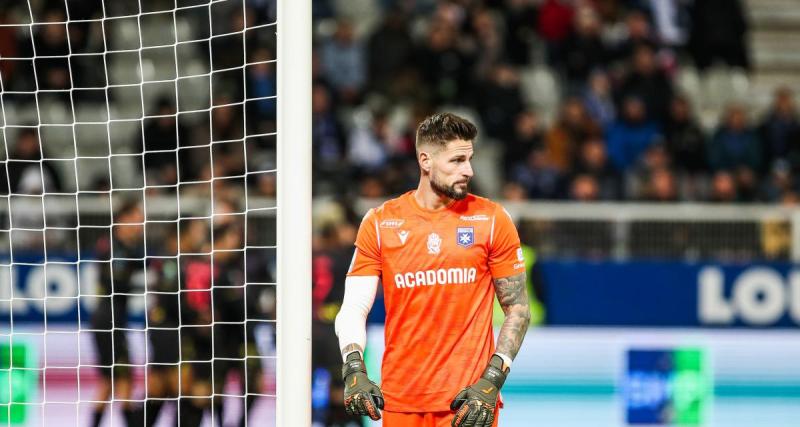  - Benoît Costil : « Avec beaucoup de respect pour l'AJ Auxerre, j'ai remis les pieds dans une grosse structure »