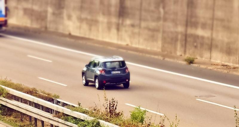  - Il roule à contresens sur l'autoroute, l'automobiliste espérait sauver sa précieuse marchandise