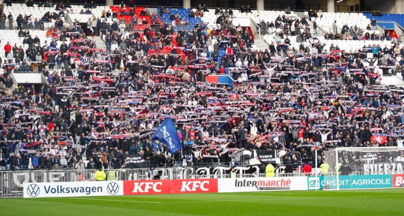  - OL : les supporters lyonnais affichent leur soutien à Juninho