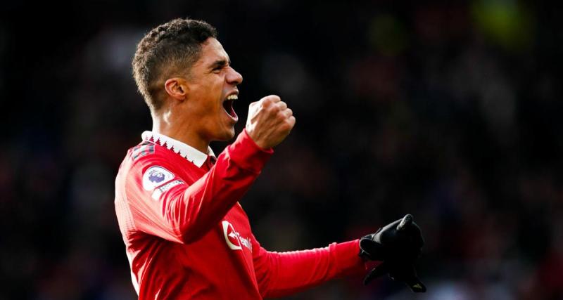  - Manchester United : la réaction sans équivoque d’Erik Ten Hag concernant la retraite internationale de Raphaël Varane