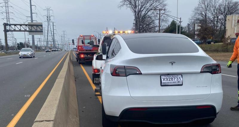  - Le volant de sa Tesla se détache une semaine après l’avoir acheter, le constructeur lui demande de payer