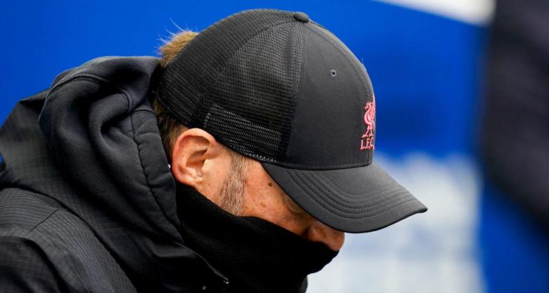  - Premier League : Liverpool s’enfonce à Wolverhampton, United met la pression sur City, Leicester se rassure à Villa, les résultats de l’après-midi