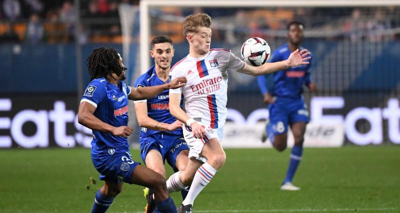  - L'OL mène à Troyes à la pause