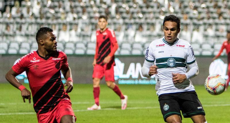  - Brésil : Un derby au sommet tourne au pugilat ! 