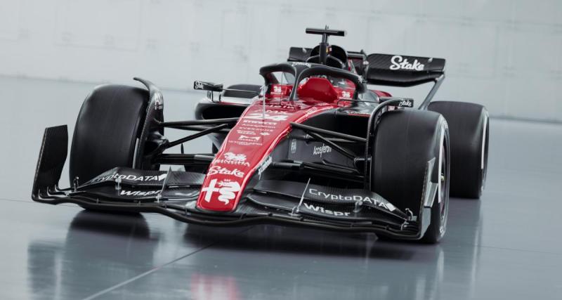  - Saison 2023 de F1 - Les photos officielles de l'Alfa Romeo de Valtteri Bottas et Guanyu Zhou