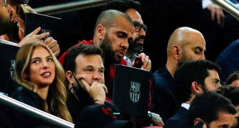  - FC Barcelone : l'ex femme de Dani Alves sort du silence et prend position !